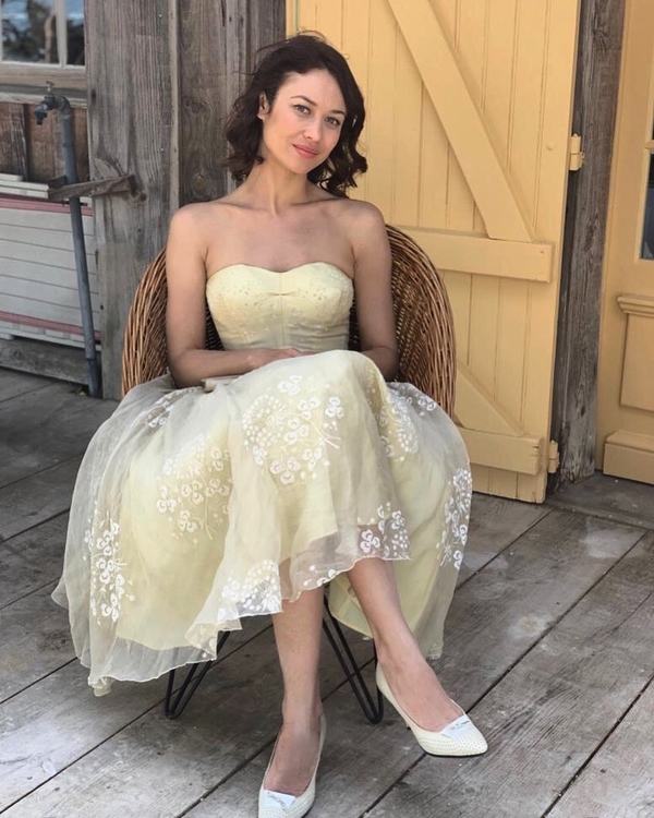 Ольга Куриленко похвасталась фигурой в откровенном боди