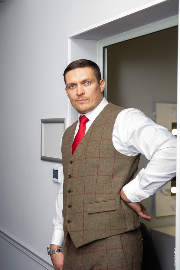 После участия в "Квартале" Александр Усик задумался об актерской карьере