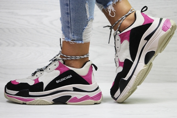 На спорте: ТОП-7 лучших кроссовок по скидке на 2020 год