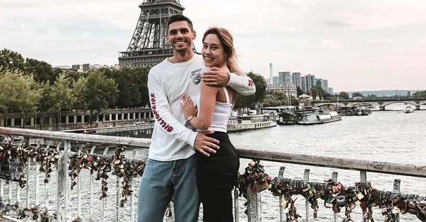 Квиткова и Добрынин устроили горячую фотосессию в белье