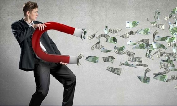 Транжира или жадина: Как знаки Зодиака относятся к деньгам