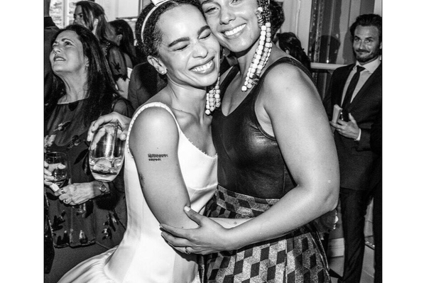 instagram.com/zoeisabellakravitz