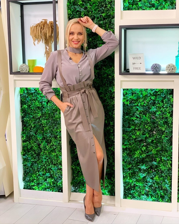 "Вот это шпагат!": Лилия Ребрик поразила растяжкой