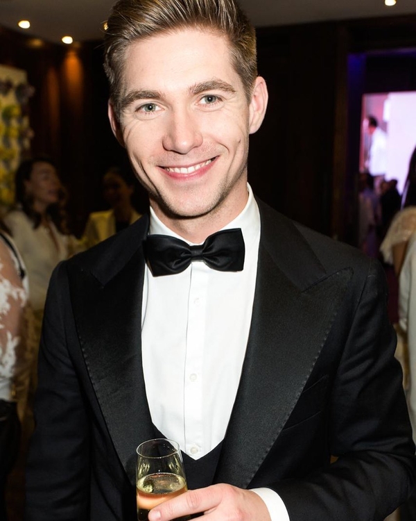 Ну ничего себе!: Остапчук показал, как выглядел в юности