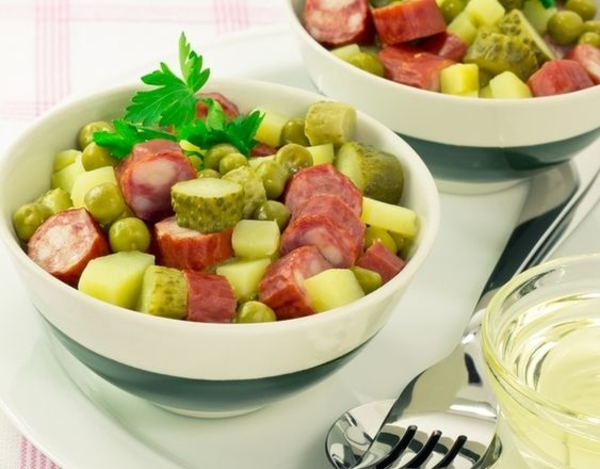 ТОП-7 рецептов простых и легких салатов на Старый Новый год (с фото)