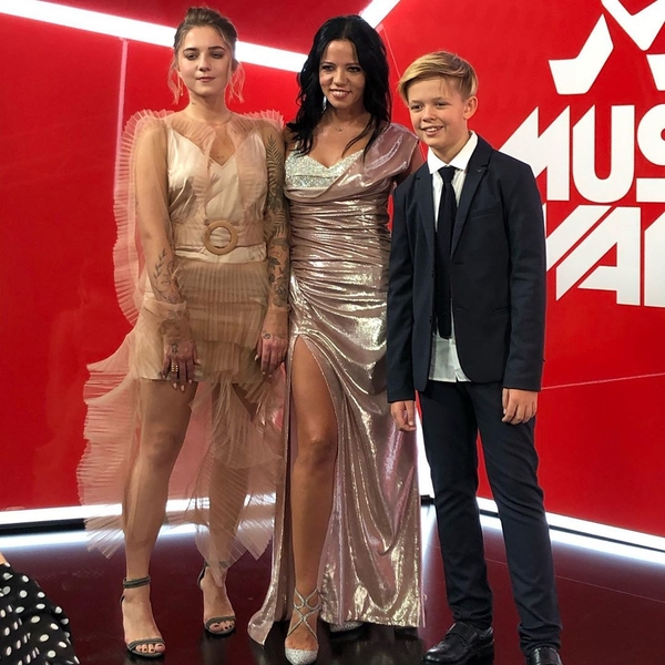 Экс-жена Потапа Ирина Горовая показала пляжное фото с 21-летней дочерью