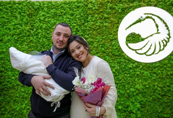 Наталка Карпа похвасталась первой прогулкой с новорожденной дочерью