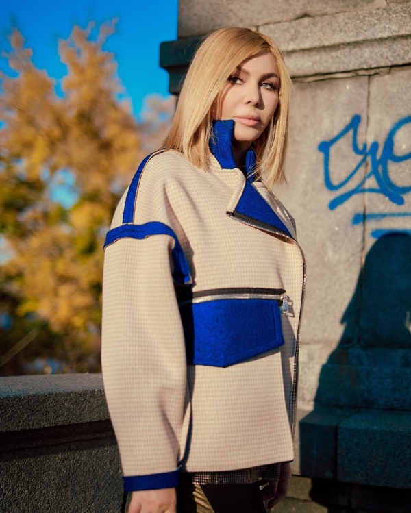 Ирина Билык восхитила черно-белой фотосессией с сыном Табризом