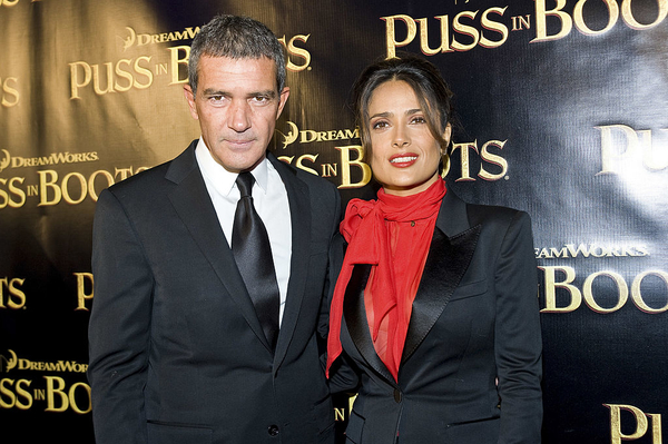 Сальма Хайек показала фото 20-летней давности с Антонио Бандерасом