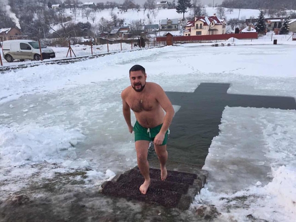 Как звезды Нового относятся к Крещенским купаниям