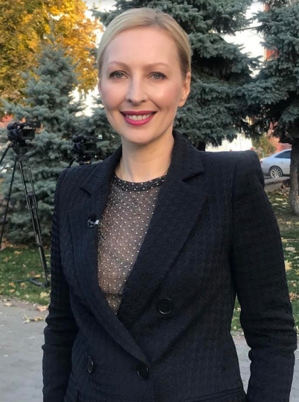 Миссис "Украина-Вселенная" и телеведущая-искусствовед: кто стал завучами Школы леди