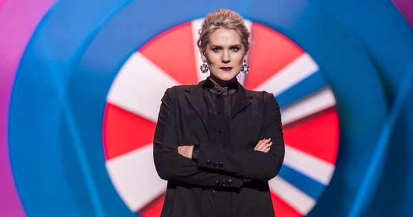 Звезда "Женского Квартала" чуть не утонула на съемках фильма "Посторонний"