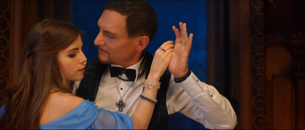 Олег Скрипка и Кристина Соловий презентовали песню и клип "Зима"