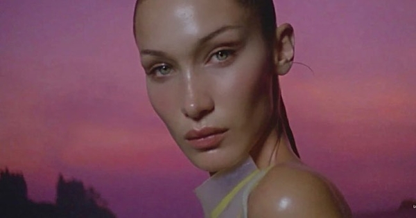 Откровенно: Самая красивая знаменитость снялась в пикантной фотосессии