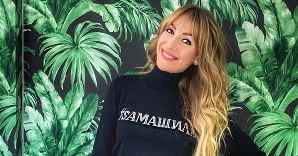 "Беременна?": Леся Никитюк показала округлившийся живот