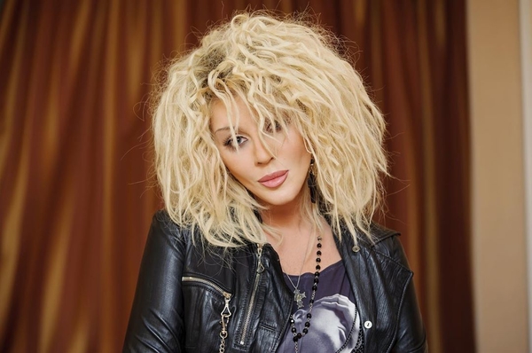 Муж приехал: Билык с Ахмадовым взорвали Сеть роликом в Инста-масках