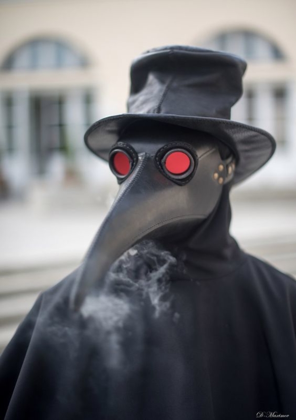 Пандемия: ТОП-10 картин о вирусах и эпидемиях