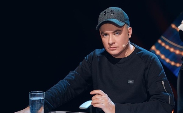 Андрей Данилко объяснил, почему он постоянно ходит в кепке