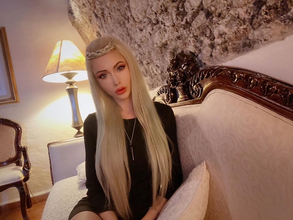 Вот это фигура!: Одесская Барби блеснула на пляже в купальнике