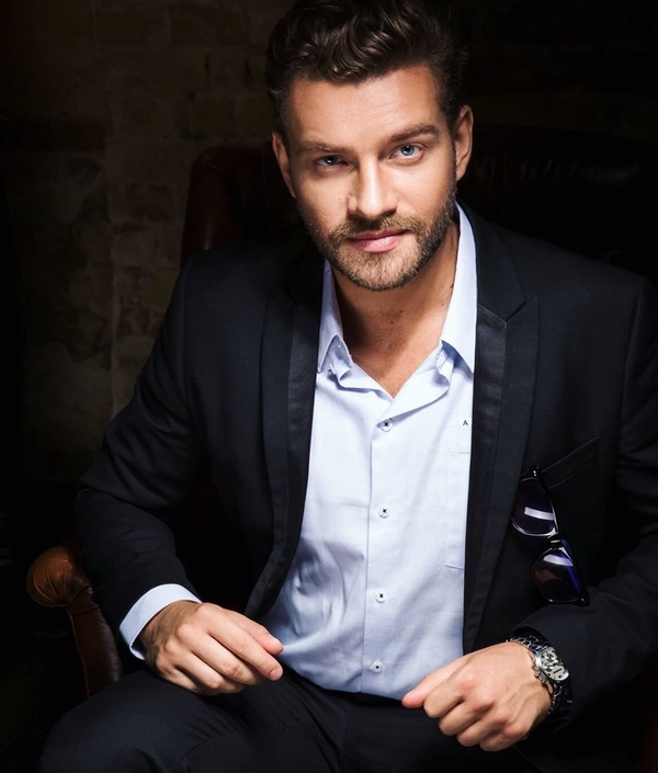 Не узнать: Юсипчук показал фото с голым торсом 10-летней давности