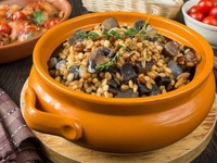 Блюдо в пост: плов из перловки с грибами