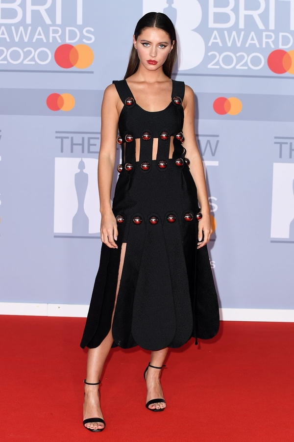 BRIT Awards 2020: Лучшие образы красной ковровой дорожки