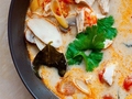 Тайский суп Том ям с морепродуктами в домашних условиях