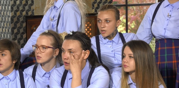 Участница "Топ-модели по-украински" научила "пацанок" депиляции