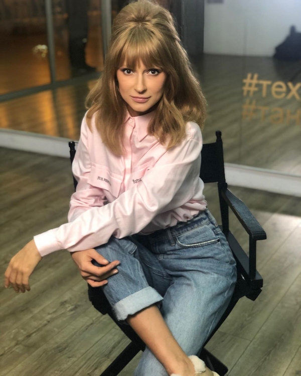 Певица TAYANNA примеряла образ блондинки