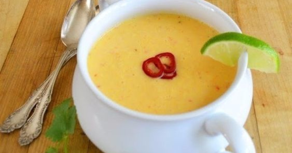 Суп пюре из кукурузы. Суп пюре из кукурузы. Суп с кукурузой. Кукурузный суп пюре. Суп кукурузный как в якитории.