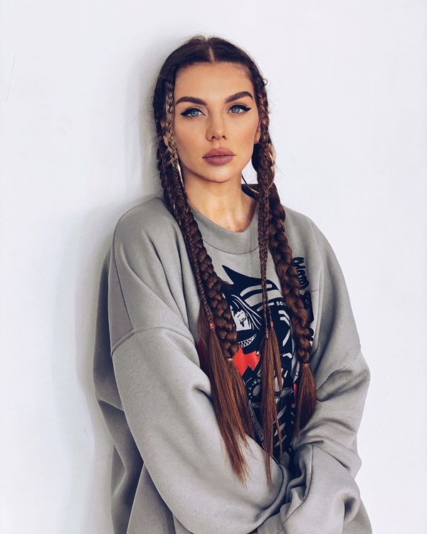 Анна Седокова рассказала, как правильно пользоваться Instagram