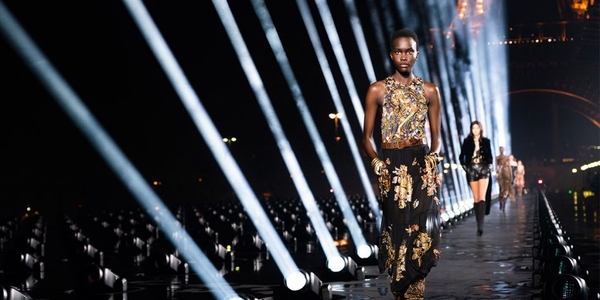 Парижская мода: Осенне-зимние коллекции Christian Dior и Saint Laurent