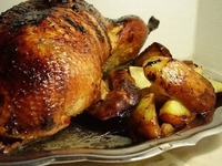 Утка с хрустящей корочкой в духовке: полезный рецепт