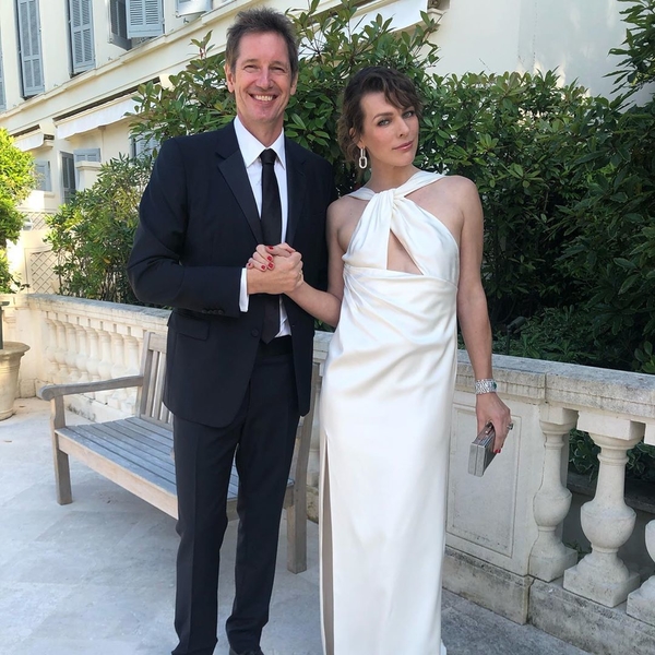 Милла Йовович трогательно поздравила мужа с 55-летием