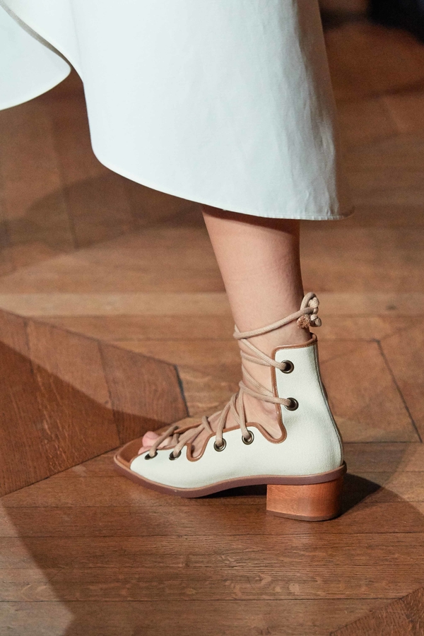 Весенний выход: ТОП-9 самых модных обувных тенденций 2020 года