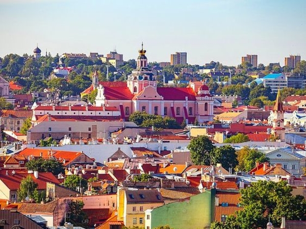 Маевка за границей: Сколько стоят автобусные и авиа туры в Европу на майские 2020