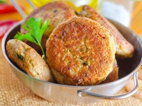 Постное меню: вкусные гороховые котлеты