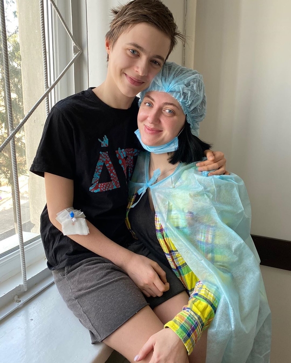 Снежана Бабкина показала, как развлекает сына в больнице