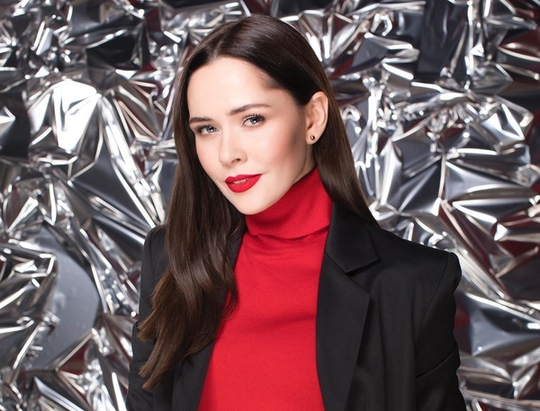 Буду развлекать: Юлия Санина призналась, чем займет сына на карантине