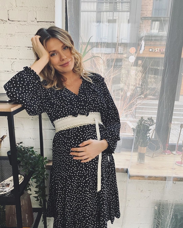 Беременная Антонина Паперная поделилась нежными фото