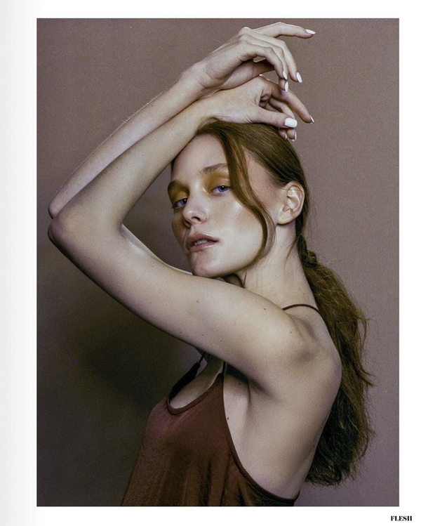 Зачитала рэпчик: Участница "Голоса страны" выложила песню о коронавирусе