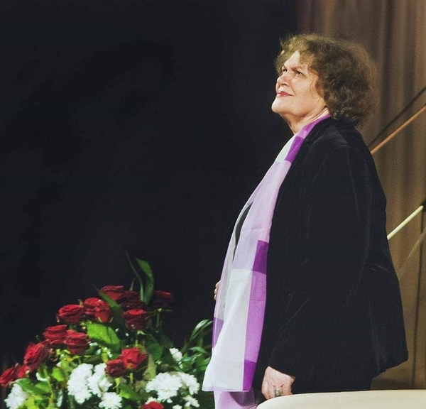 Юбилей Лины Костенко: Как звезды поздравили поэтессу с 90-летием