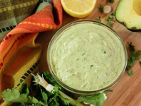 Соус из петрушки с чесноком и яблоком: универсальный рецепт