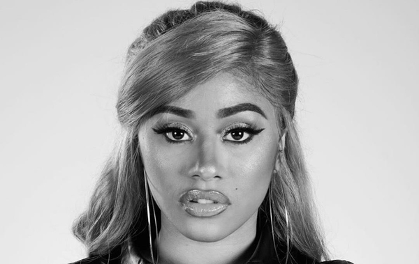 Сестра рэперши Cardi B показала фигуру в прозрачном белье