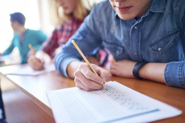 МОН изменило сроки вступительной кампании из-за коронавируса