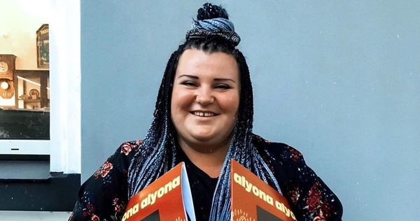 Ожидание и реальность: Alyona Alyona попробовала станцевать на пилоне