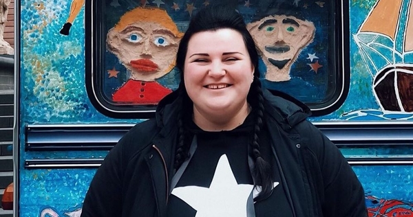 Alyona Alyona поразила архивными снимками из детства