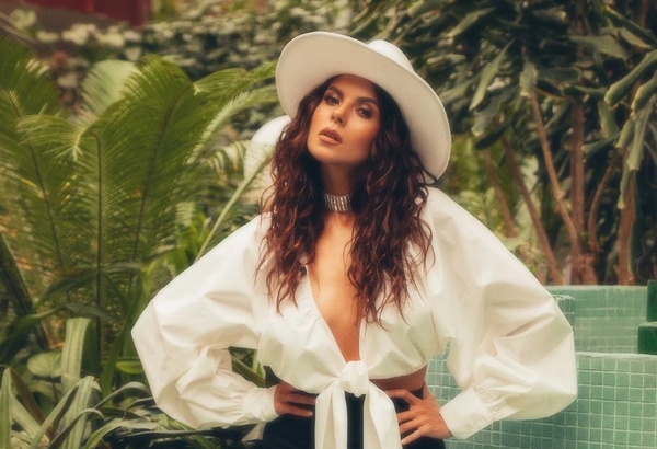 "Шикарная красавица": Каменских очаровала Сеть домашним образом