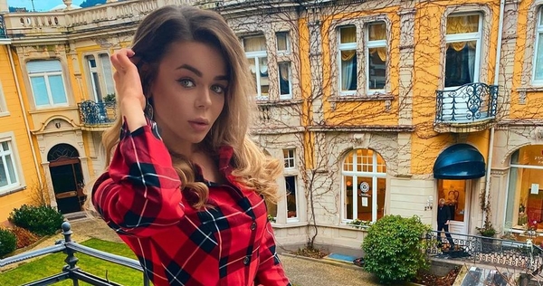 Алина Гросу показала редкие фото с 80-летней бабушкой