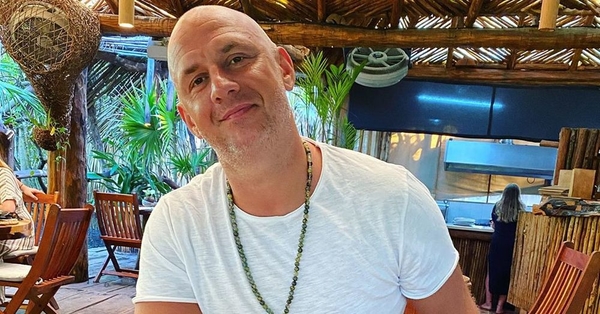 Потап показал архивное фото 25-летней давности